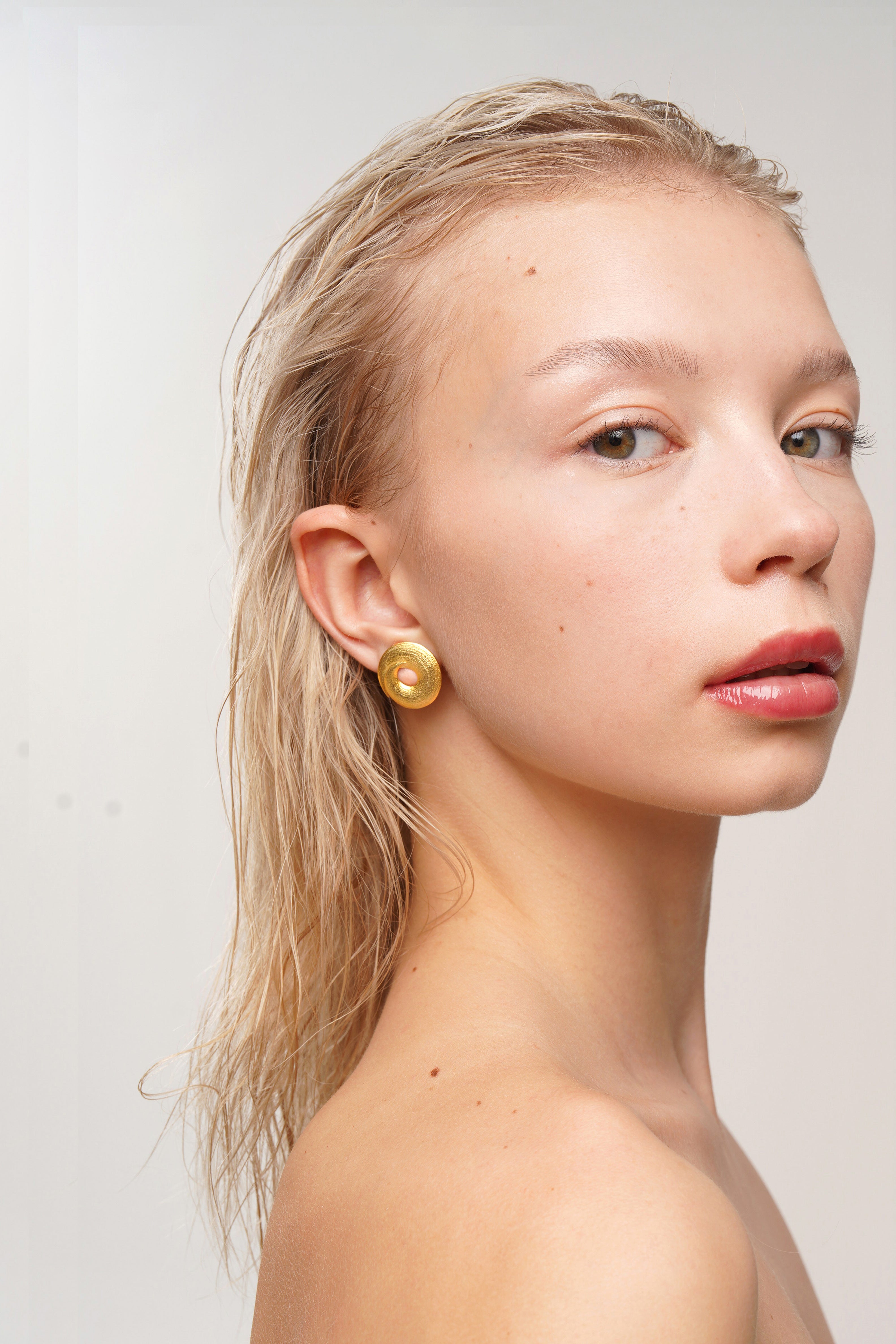 ACRUX GOLD EARRINGS