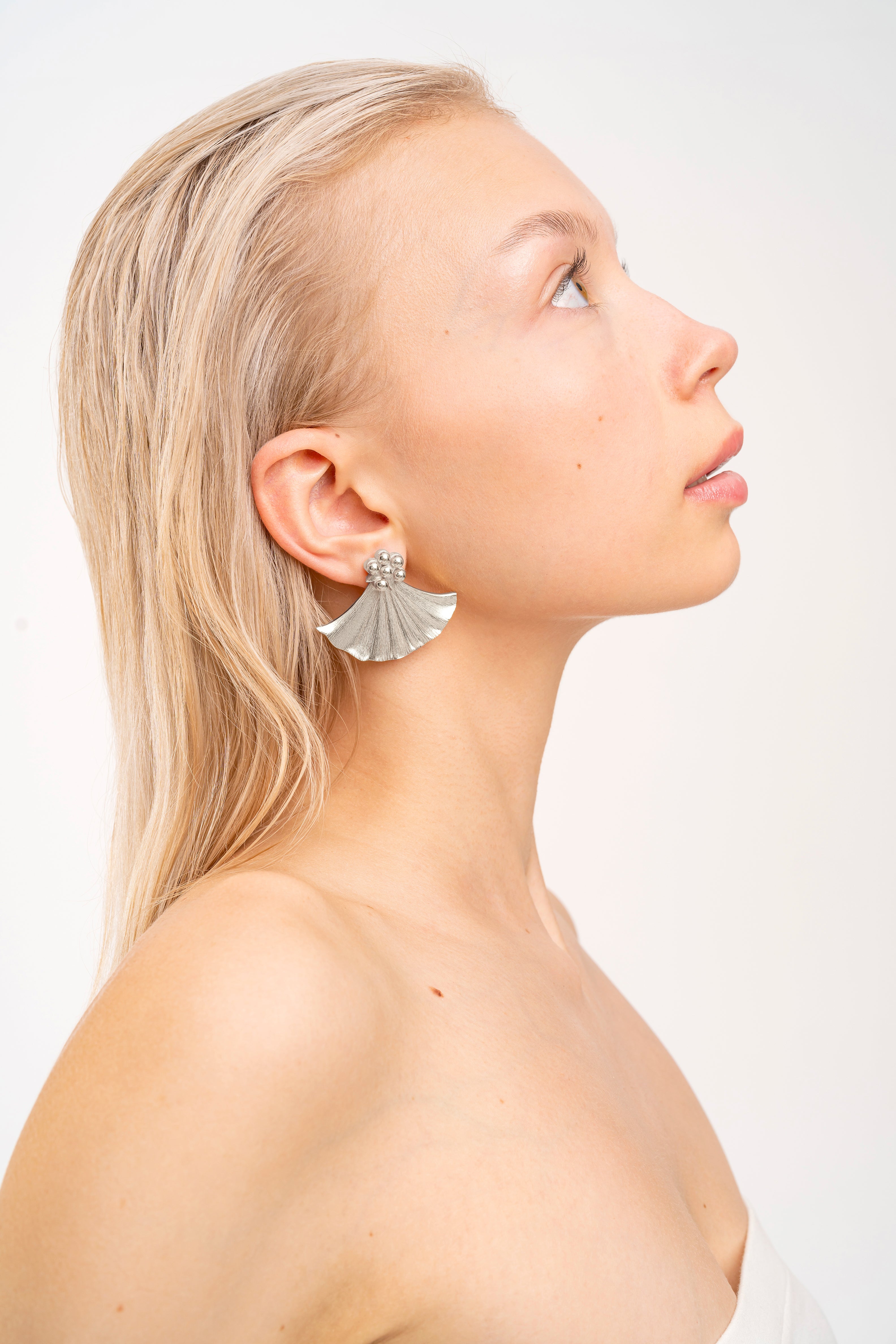 IVY LARGE GINGKO SILVER EARRINGS