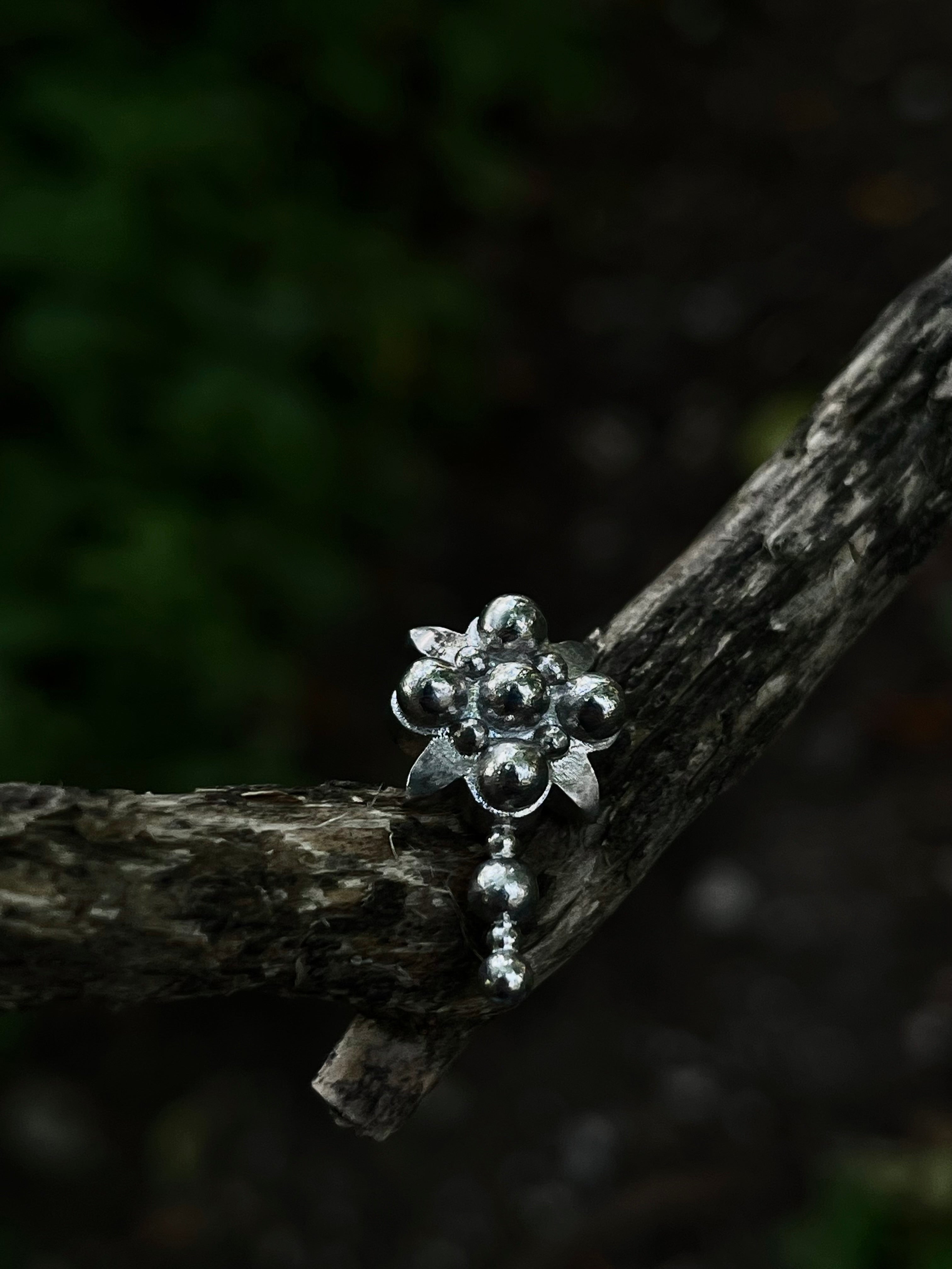 IVY DROP SILVER EARRINGS