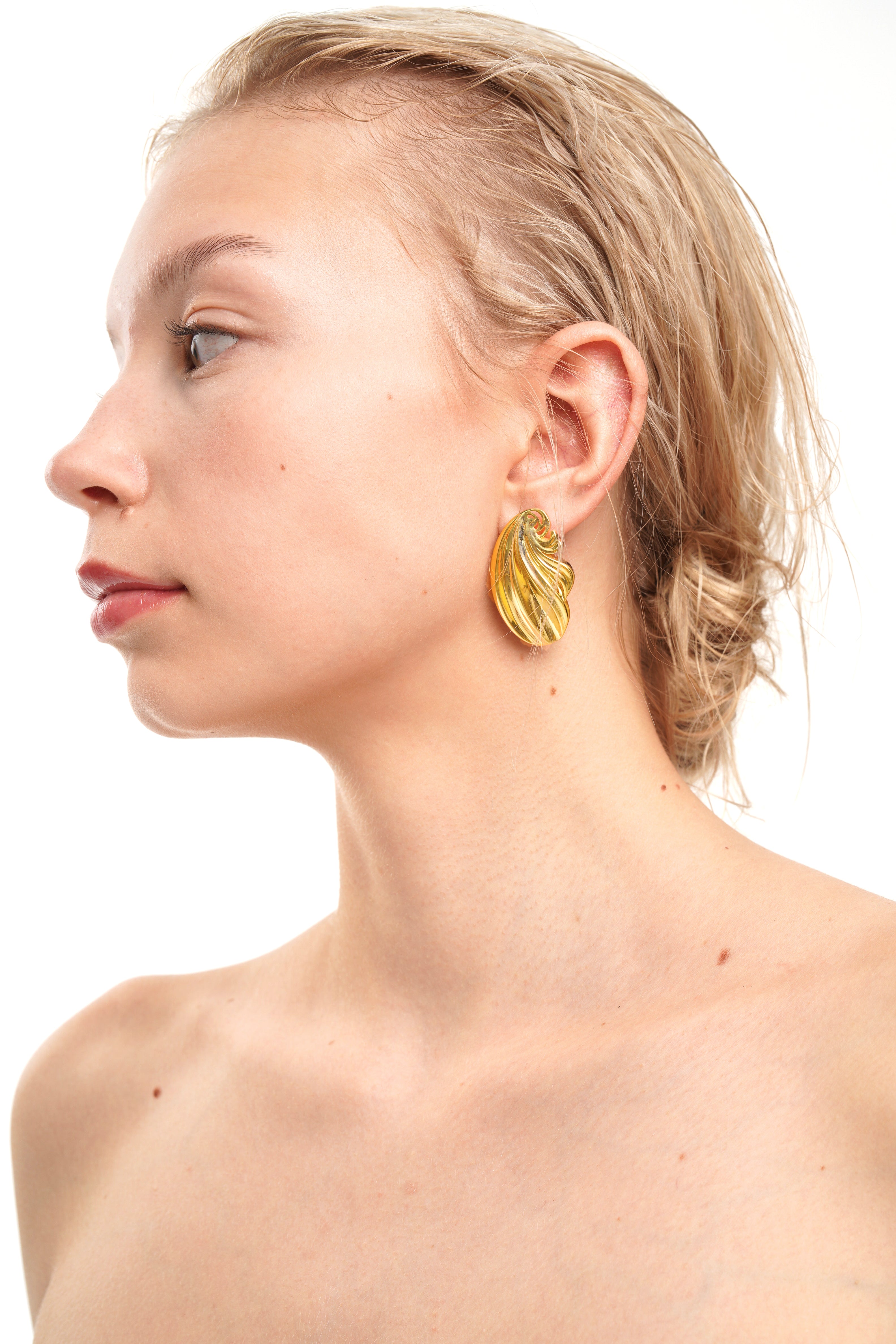 ESTIA EARRINGS, 18K YELLOW GOLD