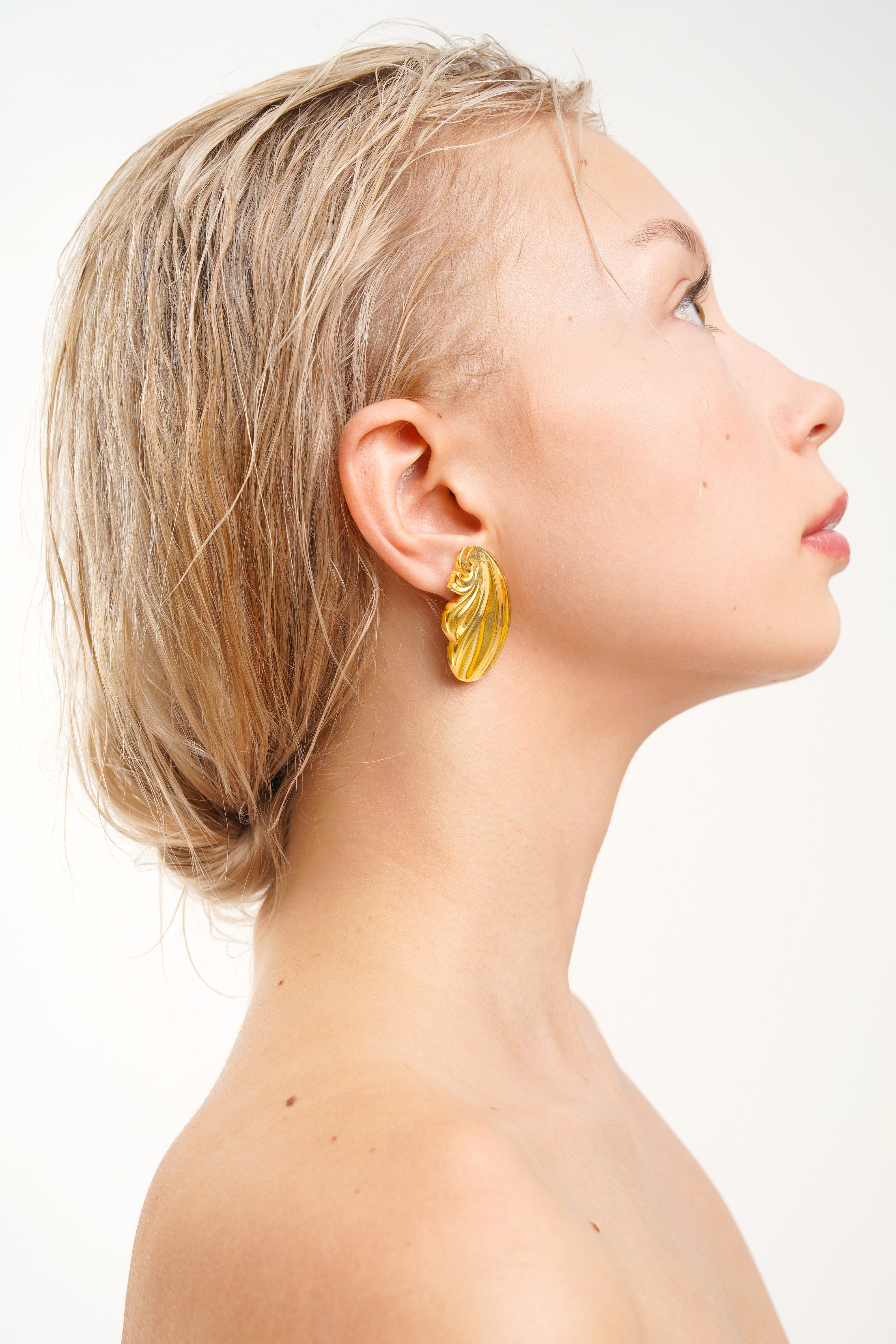 ESTIA EARRINGS, 18K YELLOW GOLD