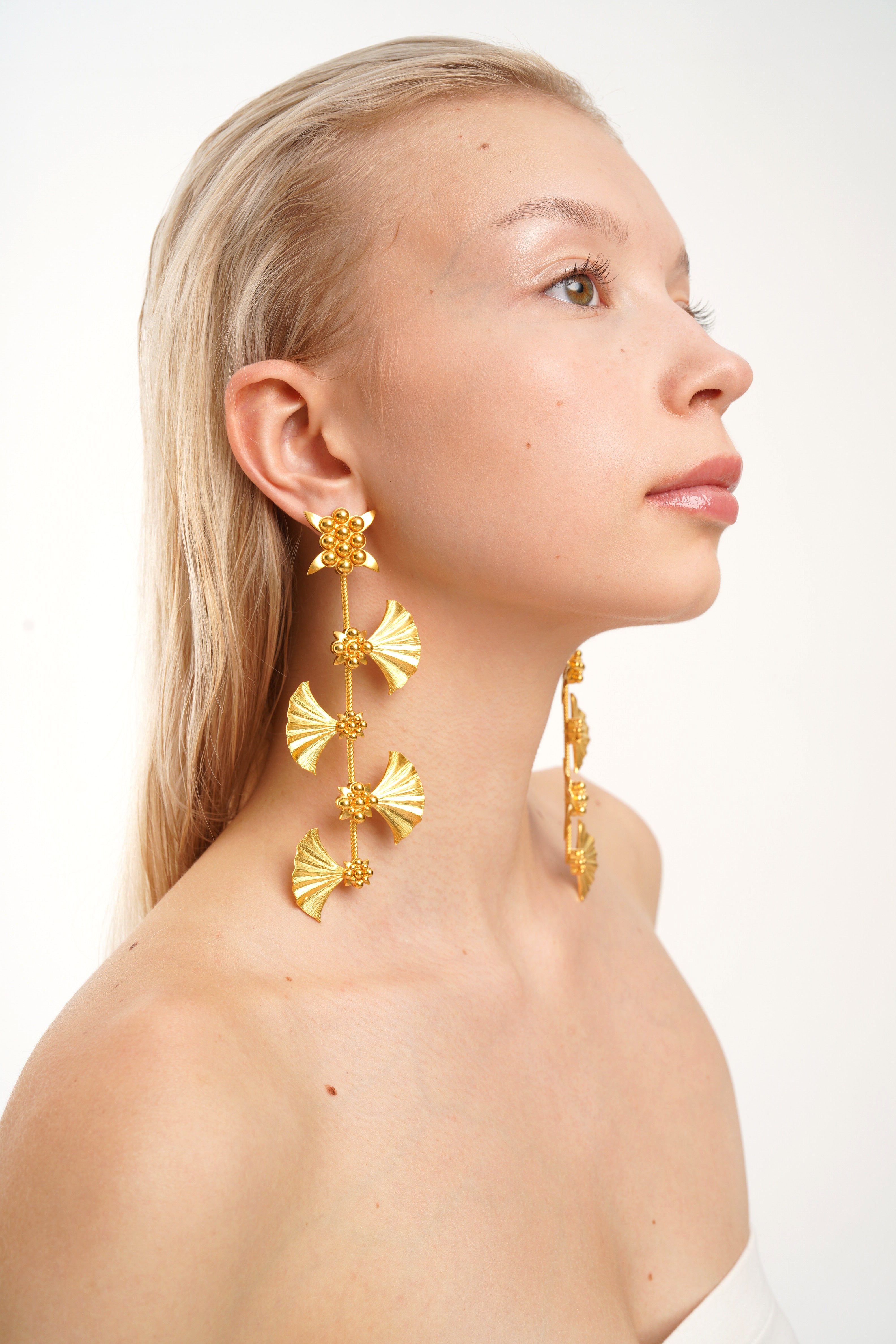 IVY LONG GOLD EARRINGS